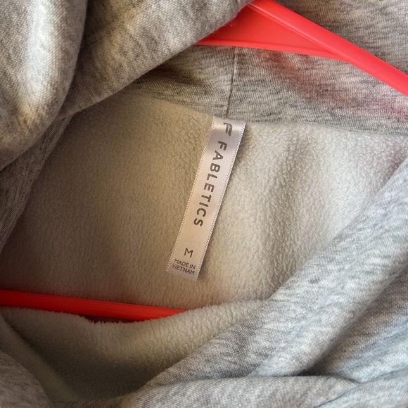 Fabletics Cordless Hoodie - Picture 4 of 4